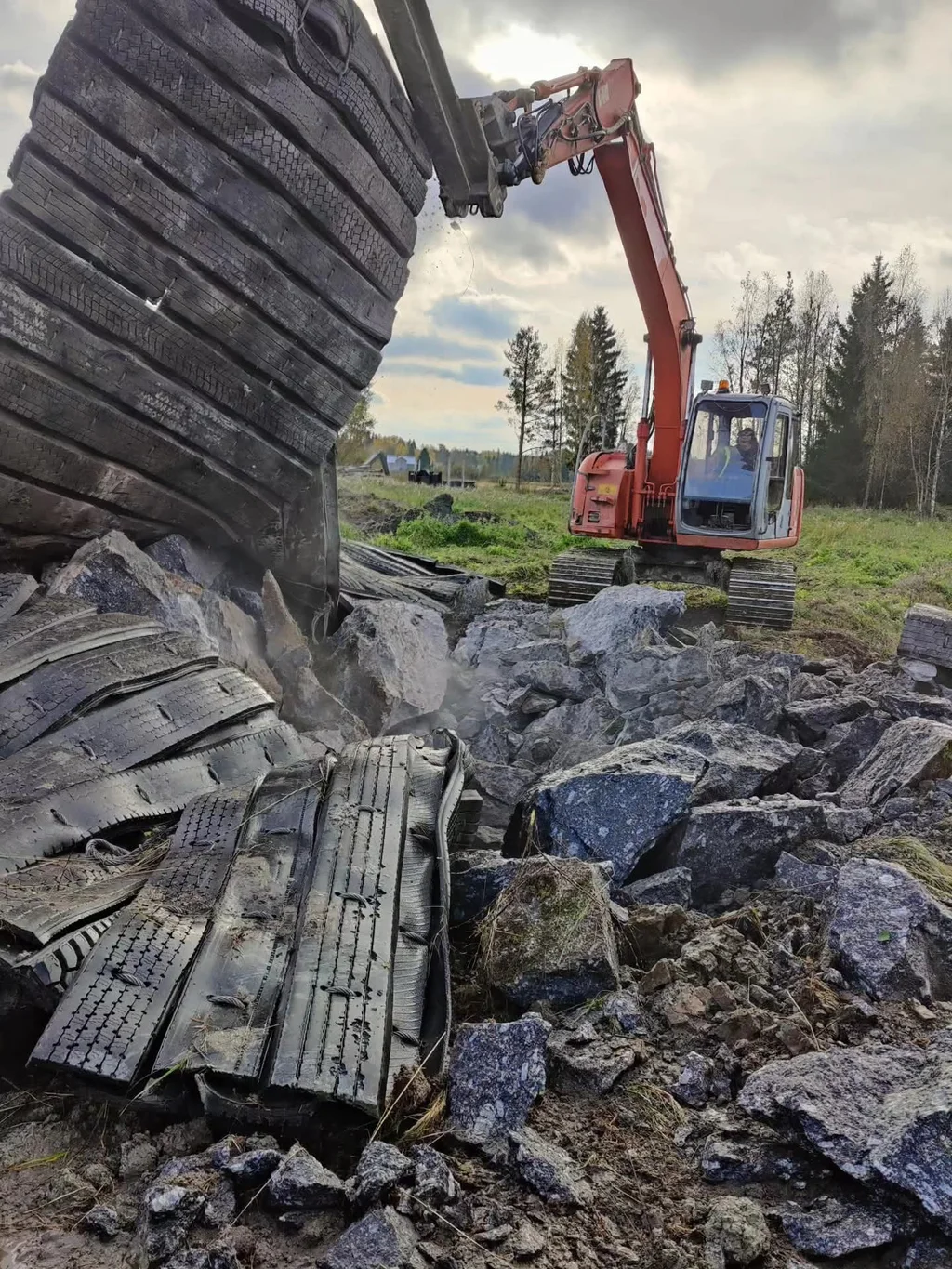 PRECISIONSSPRÄNGNING