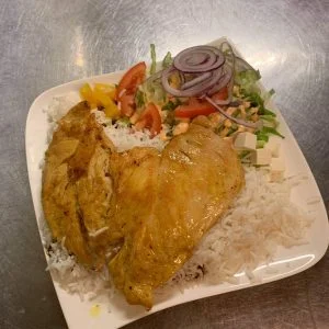 1. CRISPY CHICKEN, RIISILLÄ
